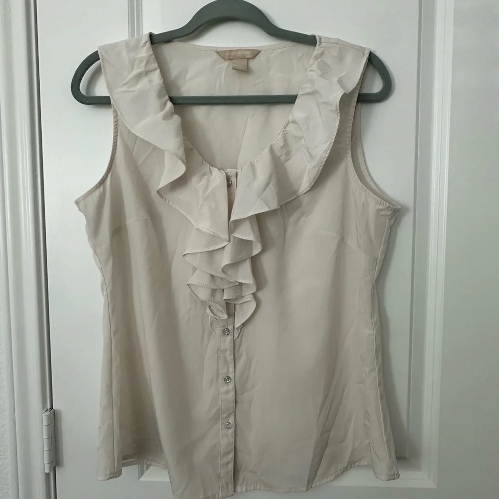 Banana Republic Sleeveless Ruffle Button Down Blouse - Picture 1 of 4